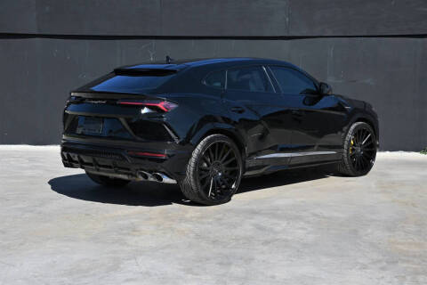 2020 Lamborghini Urus