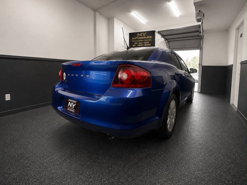 2012 Dodge Avenger SE V6
