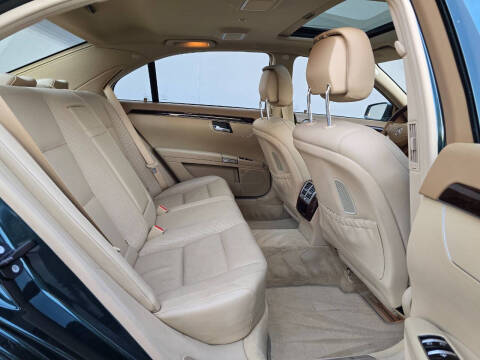 2010 Mercedes-Benz S-Class S 550 4MATIC