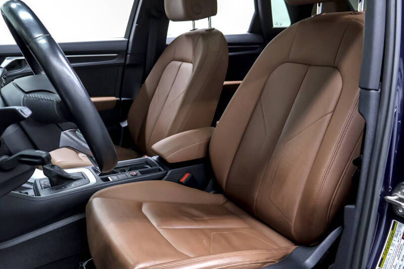 2020 Audi Q3 quattro Premium Plus 45 TFSI