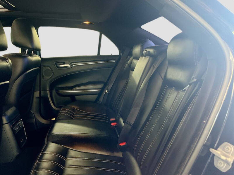 2022 Chrysler 300 S V6