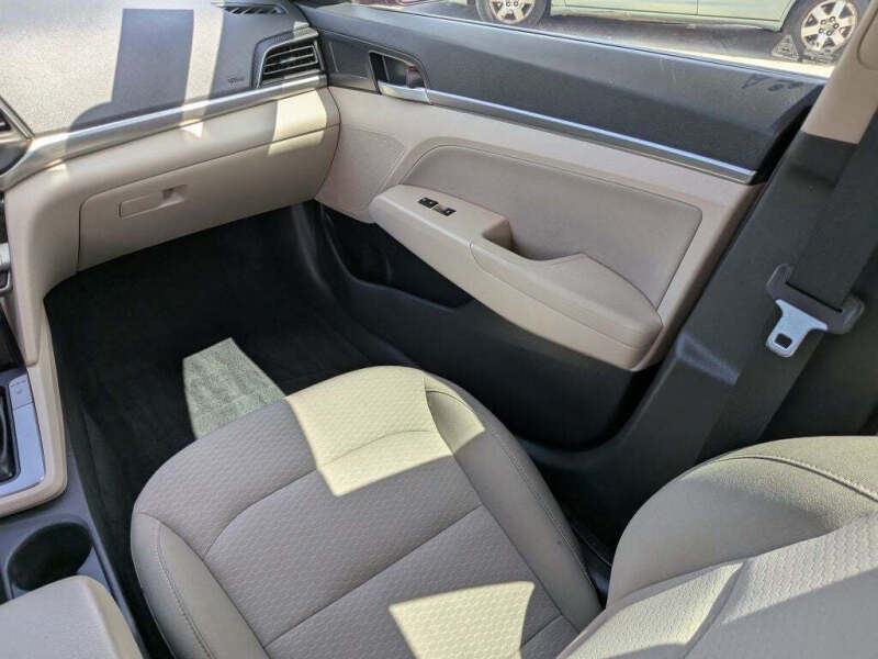 2020 Hyundai Elantra