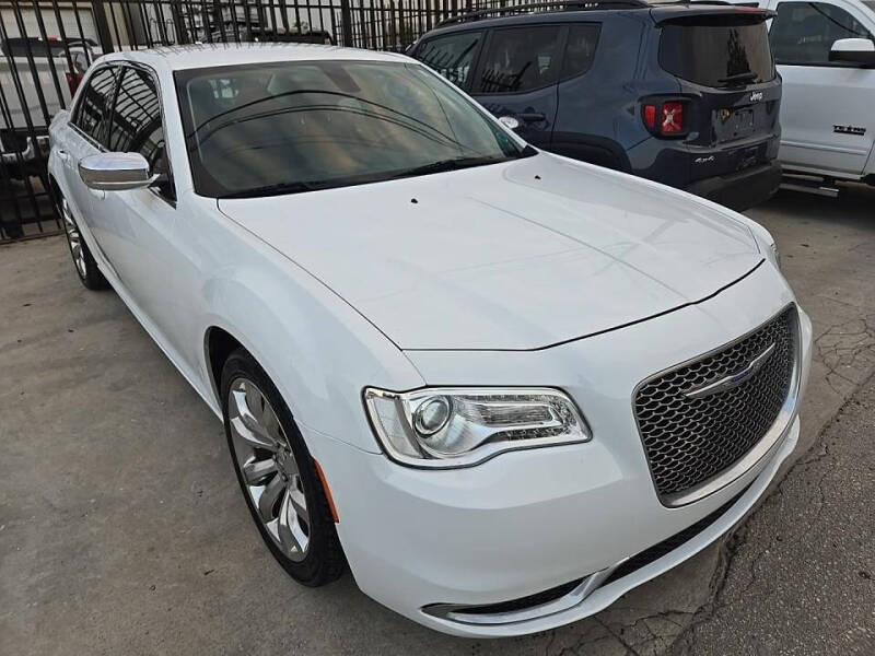 2018 Chrysler 300 Touring