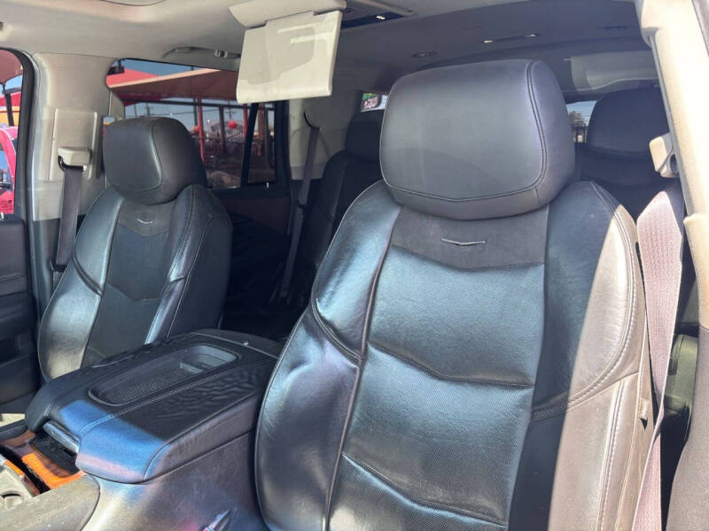 2015 Cadillac Escalade Luxury