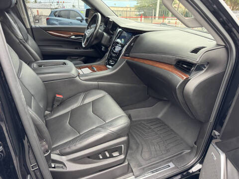 2016 Cadillac Escalade ESV Luxury Collection