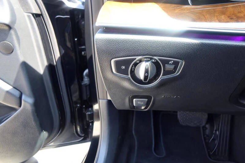 2019 Mercedes-Benz E-Class E 300