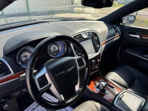 2012 Chrysler 300 Limited