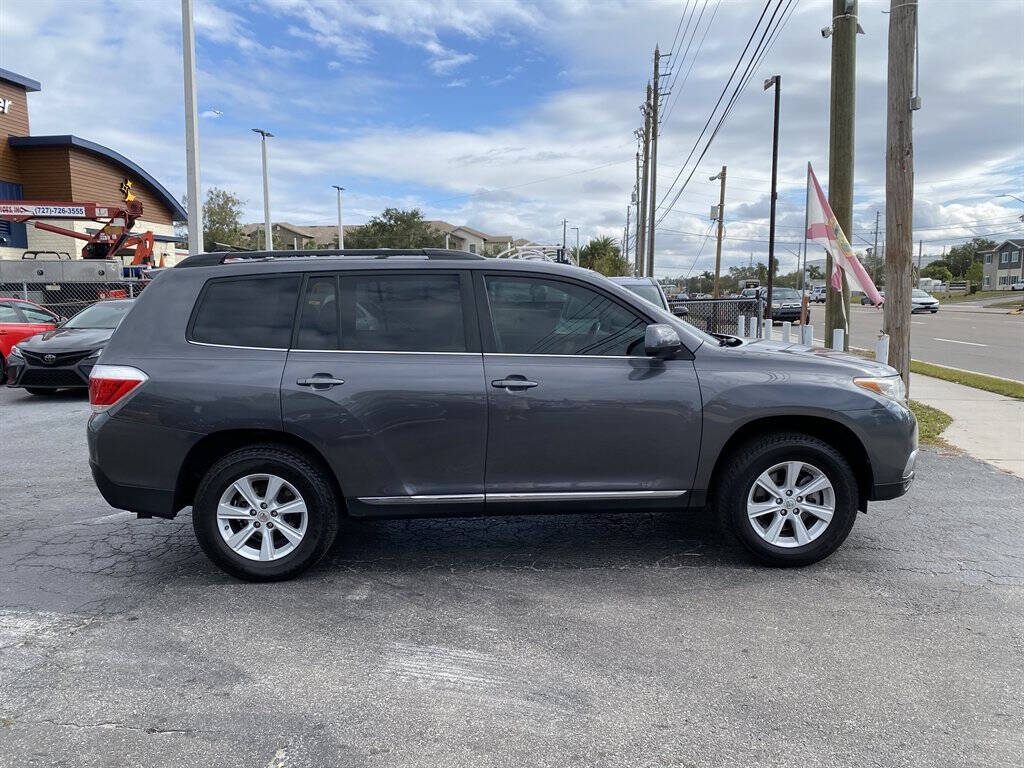 2013 Toyota Highlander for sale at Sunshine Auto in Pinellas Park, FL