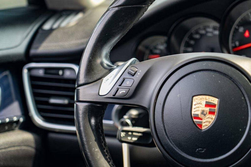 2013 Porsche Panamera 4