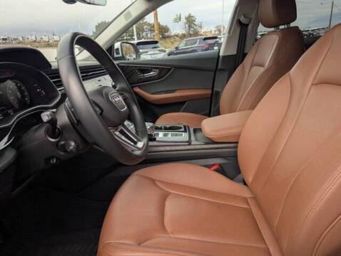 2022 Audi Q8 quattro Premium Plus 55 TFSI