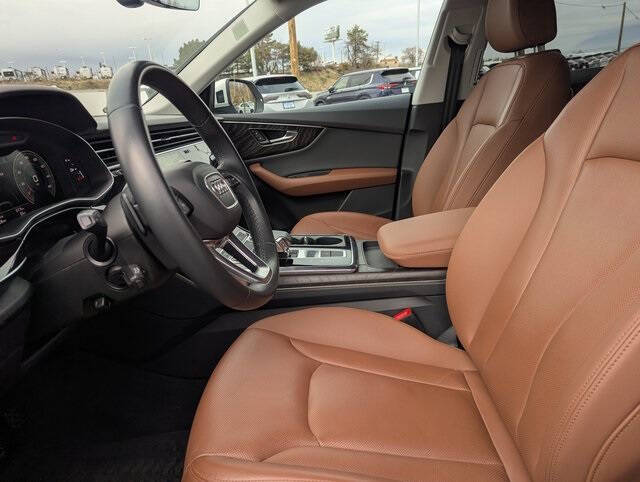 2022 Audi Q8 quattro Premium Plus 55 TFSI