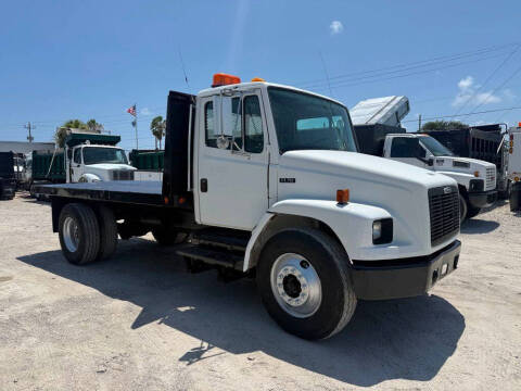 2002 Freightliner FL70
