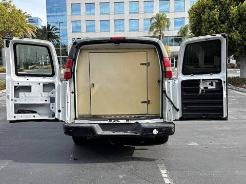 2007 GMC Savana 2500