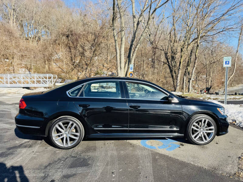 2016 Volkswagen Passat 1.8T R-Line