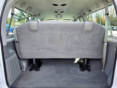 2011 Ford E-Series E-350 SD XLT
