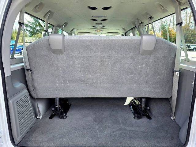 2011 Ford E-Series E-350 SD XLT
