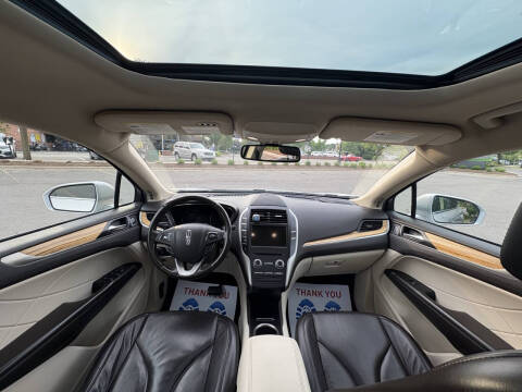 2016 Lincoln MKC Select