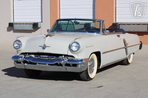 1952 Lincoln Capri