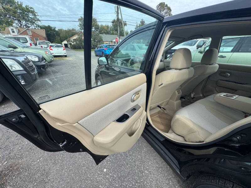 2009 Nissan Versa 1.8 S