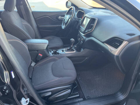 2017 Jeep Cherokee 75th Anniversary