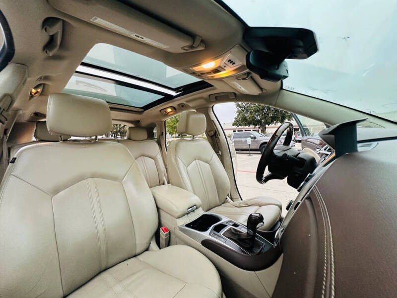 2011 Cadillac SRX Luxury Collection