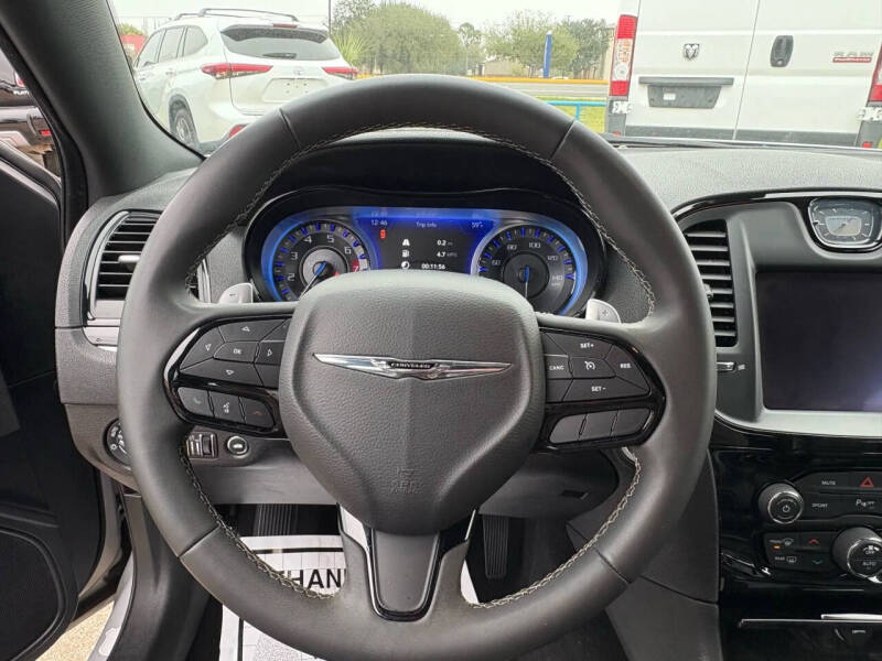 2023 Chrysler 300 S V6