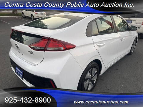 2019 Hyundai Ioniq Hybrid Blue