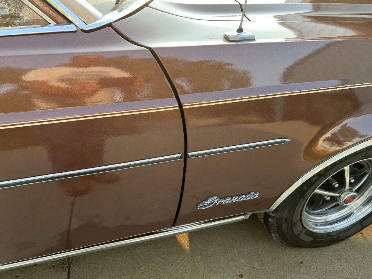 1975 Ford Granada 112