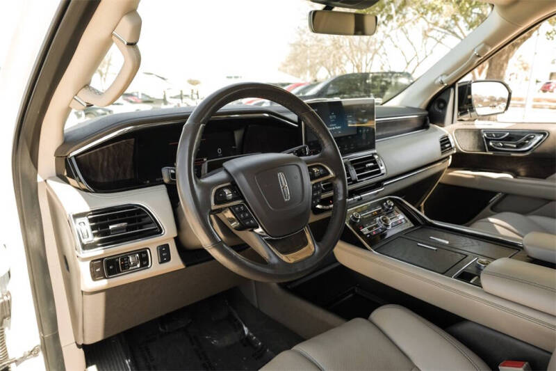 2023 Lincoln Navigator Reserve