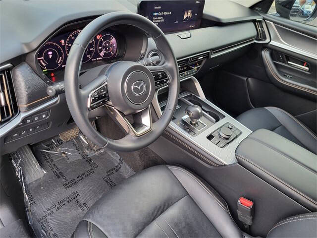 2025 Mazda CX-70 Plug-in Hybrid Premium