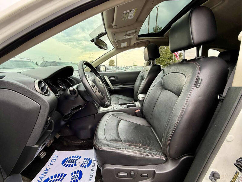 2012 Nissan Rogue SV w/SL Package