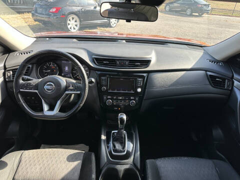 2020 Nissan Rogue SV