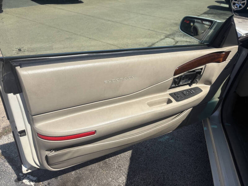 2001 Cadillac Eldorado ESC