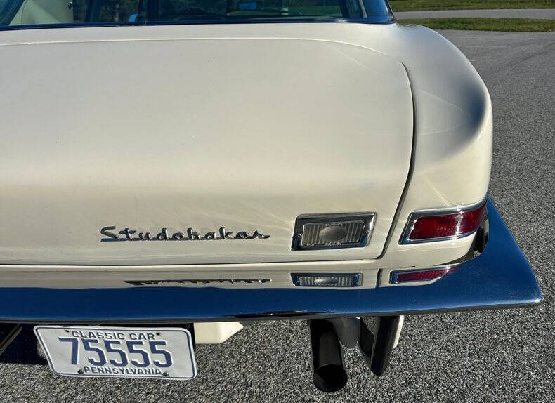 1963 Studebaker Avanti