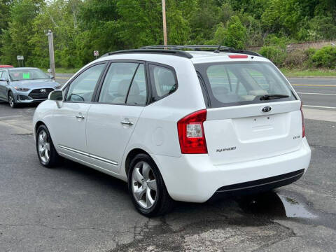 2008 Kia Rondo