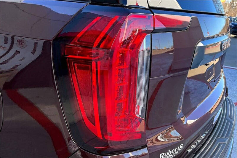 2023 GMC Yukon XL AT4