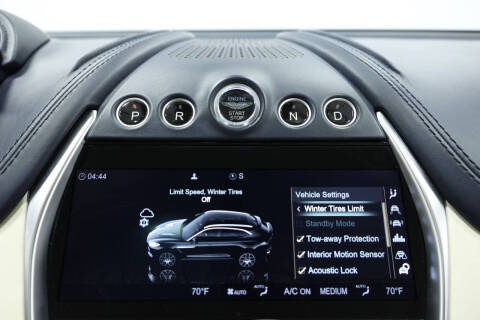 2021 Aston Martin DBX