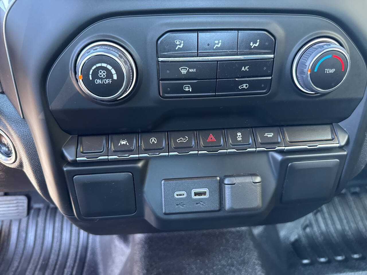 used 2024 Chevrolet Silverado 1500 car, priced at $27,999