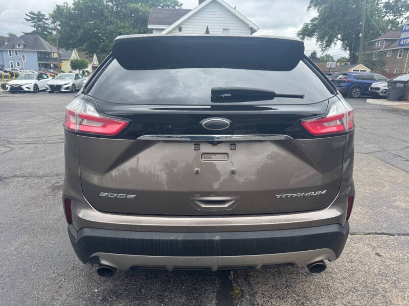 2019 Ford Edge Titanium