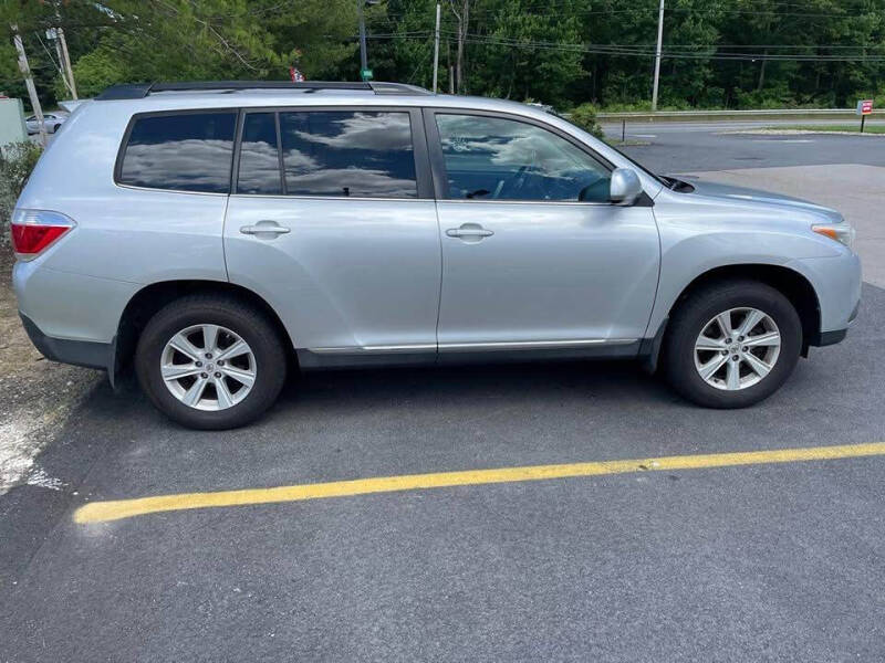 2012 Toyota Highlander SE