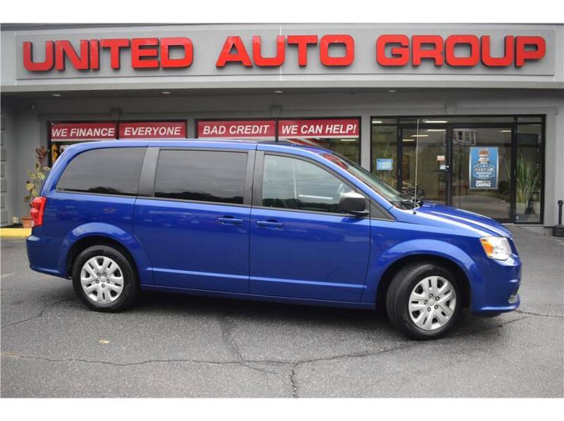 2018 Dodge Grand Caravan for sale at United Auto Group in Putnam CT