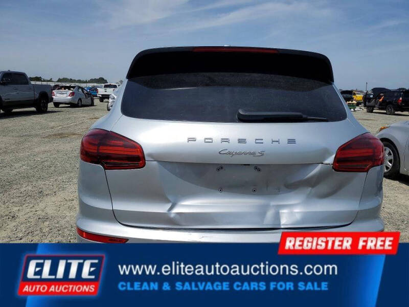 2015 Porsche Cayenne S
