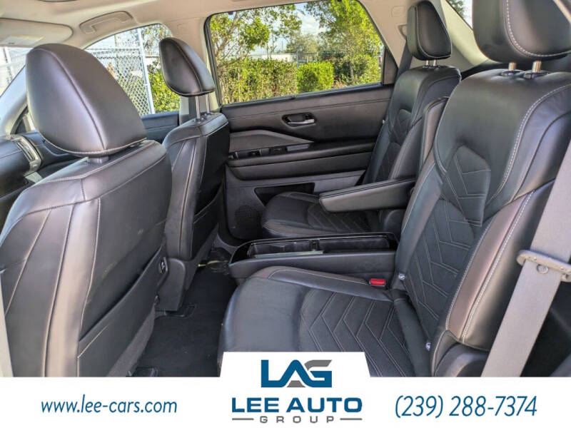 2022 Nissan Pathfinder Platinum