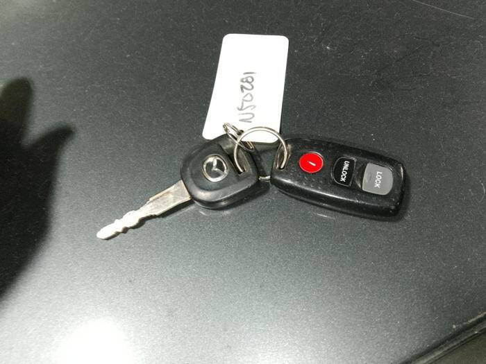 2004 Mazda MAZDA6 s