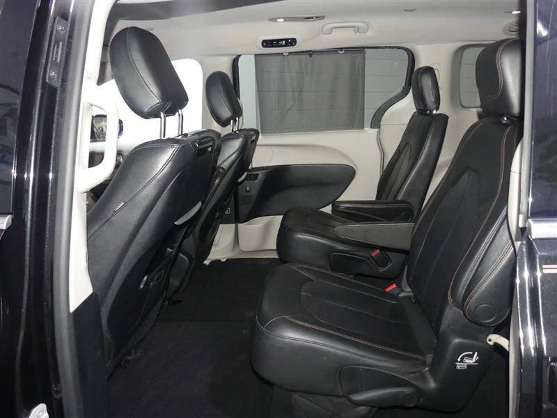 2018 Chrysler Pacifica Touring L Plus