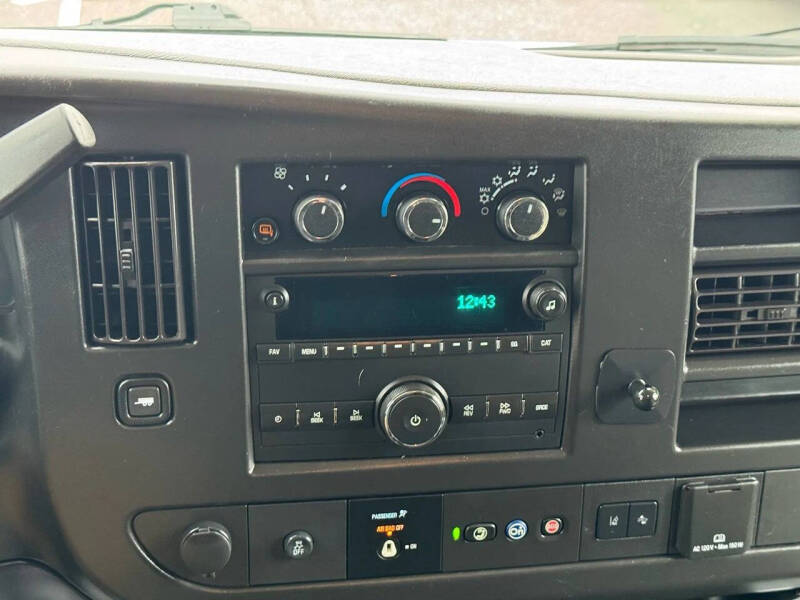 2020 Chevrolet Express 2500