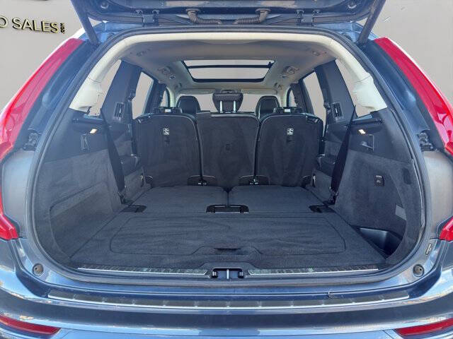 2018 Volvo XC90 T6 Momentum