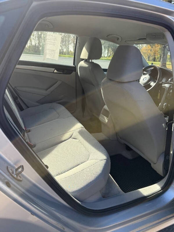 2014 Volkswagen Passat 1.8T S