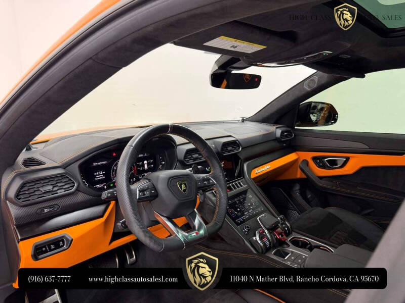 2023 Lamborghini Urus S