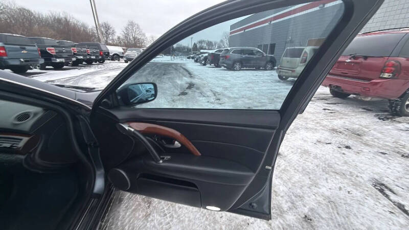 2005 Acura RL SH-AWD